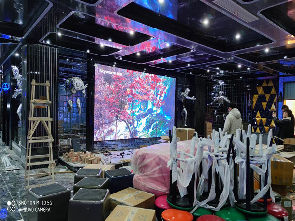 周至室内P2.5全彩显示屏